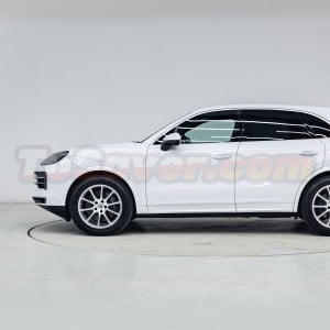 Porsche Cayenne/Coupe 2024+ 9Y0.2 GTS/SportDesign Style Rear Diffuser + Color-Matched Wheel Arches + Turbo Style Door Panels Kit