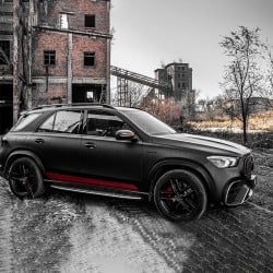 Embrace the Unseen Elegance of the Black Knight with Our Stylish Body Kit for the 2021 Mercedes-Benz GLE-Class