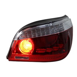 Upgrade to Dynamic LED Flowing Turn Signal Tail Lights for BMW 5 Series E60 (2003-2009) | 1 Pair